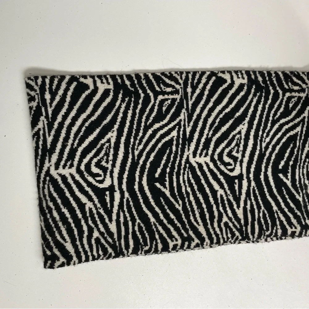 Michael Kors Scarf Soft Wool Animal Print Zebra Black Cream